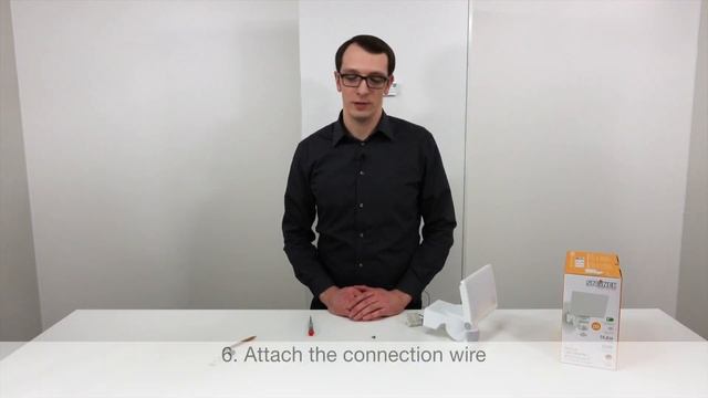 How to install and put a LED floodlight into operation смотреть онлайн