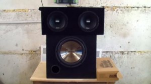 Прослушка неодимового мидбаса MOMO HE 817 восемь дюймов