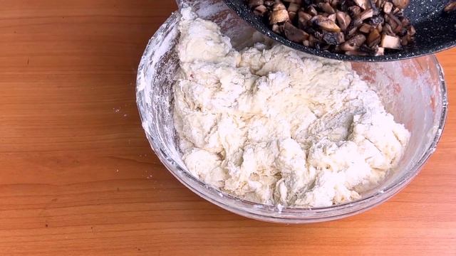 Так КАРТОФЕЛЬ готовит только моя Свекровь❗ Все в шоке от результата. Ленивые пирожки смотреть онлайн