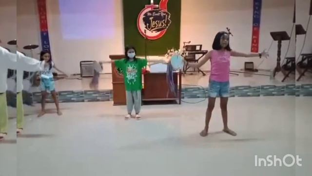 Lord I Lift Your Name On High|Kids Tambourine Dance 🩰 смотреть онлайн