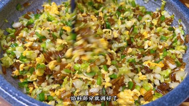 天冷要多吃这馅的水煎包，不发面不擀皮，皮软馅香，新手一次成功 смотреть онлайн