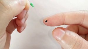 Лягушка? Кольцо из бисера.