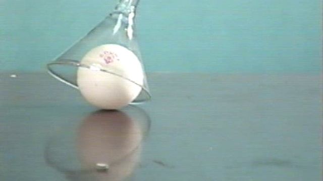 ШАРИК В ВОРОНКЕ.ФИЗИКА.ХРОНИКА смотреть онлайн