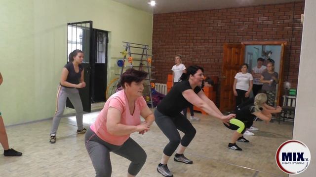 Жирожигающая тренировка. Инструктор Клинаева Светлана. Фитнес студия MIXfit в Балашове смотреть онлайн