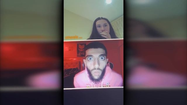 SCARING PEOPLE ON OMEGLE (COMPILATION) смотреть онлайн