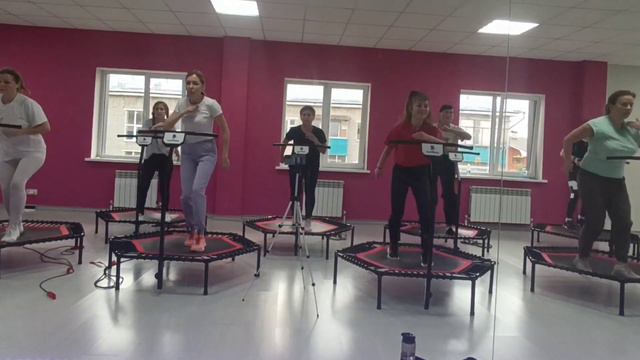 Джампинг ДЕРБЫШКИ. Тренер Альбина. смотреть онлайн