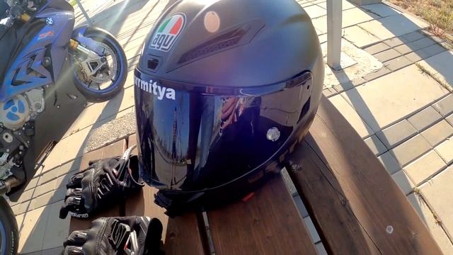 Обзор BMW S1000RR 2010 2012 2016 2018 2020. Экипировка. Обслуживание мотоцикла смотреть онлайн