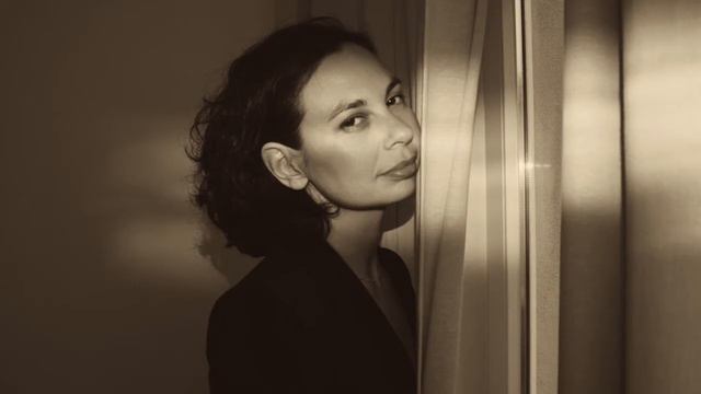 Michelle Gurevich - Love From A Distance 2020