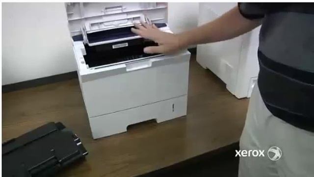 Phaser 3600 Clearing a Paper Jam смотреть онлайн