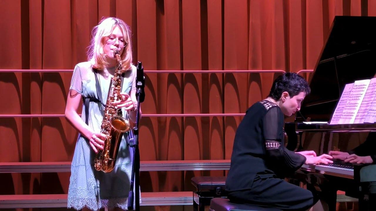 12. А. Браю - «Карусель». Исп. Альмова Дисана, конц. Вартанова Е.Г. смотреть онлайн