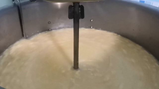 Как сделать сыр дома / ЧИЛИ ЧЕДДЕР с самым жгучим перцем ( Авторский Сыр Ольги Елисеевой) смотреть онлайн