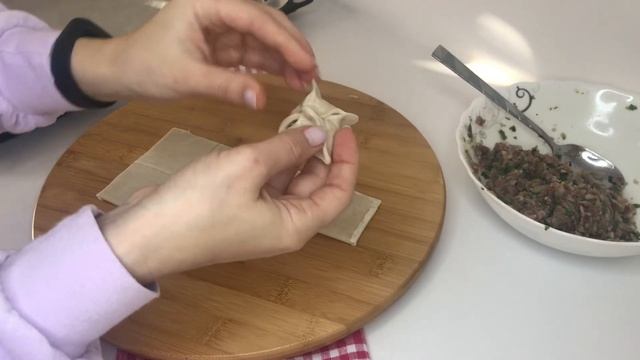 SOSLU YOĞURTLU ÇITIR MANTI TARİFİ BU MANTI ÇOK KOLAY ÇOK NEFİS смотреть онлайн