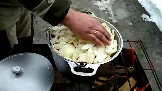 Готовим казачью похлёбку в казане 19/02/2020 смотреть онлайн