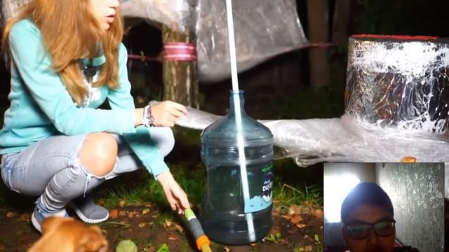 элли ди -сливаю красную воду из бассейна из пленки на дереве реакция смотреть онлайн