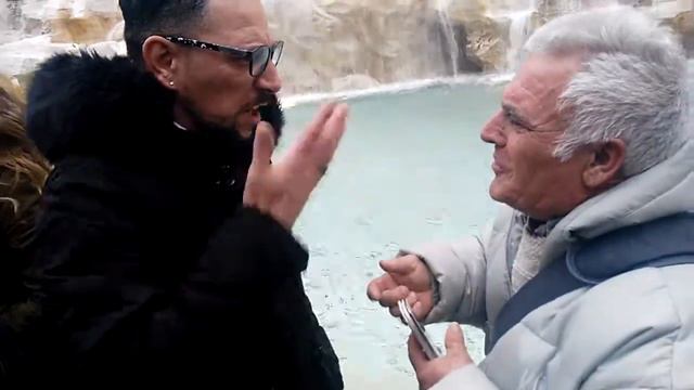 IL PROPRIETARIO DELLA FONTANA DI TREVI ... смотреть онлайн