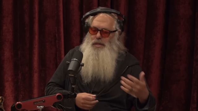 Rick Rubin Compares the Creative Process of Eminem, Jay-Z, and Anthony Kiedis смотреть онлайн