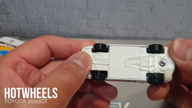 HOTWHEELS TOYOTA 2000GT  WHITE - OLYMPIC GAMES TOKYO 2020