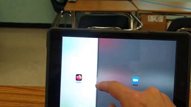 iPad split screen function смотреть онлайн