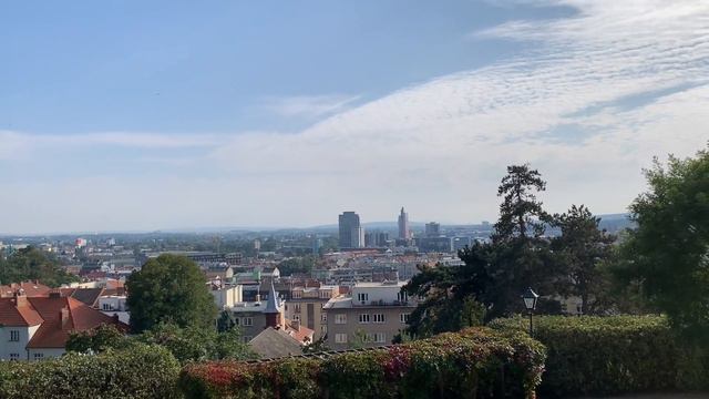 САМЫЙ КРУТОЙ ЗАМОК ŠPILBERK В БРНО. МИНИ ЗООПАРК. КАК ОТДЫХАЮТ ЧЕХИ. ЧТО ПОСМОТРЕТЬ В БРНО? смотреть онлайн