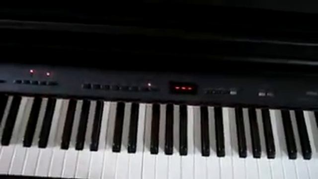 Yamaha YDP-301 смотреть онлайн