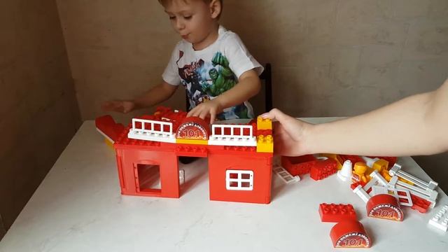 МЕГА конструктор, пожарная часть смотреть онлайн