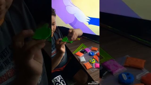 ПОДЕЛКИ ИЗ ВОЗДУШНОГО ПЛАСТИЛИНА!!! смотреть онлайн