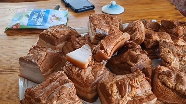 Солим сало в луковой шелухе/Просто ум отъешь/Вкуснятина,да и только! смотреть онлайн