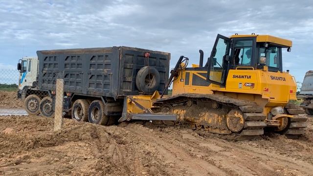 Extreme Power Bulldozer Steering Wheel Fails Recovery Daewoo Overload Truck Stuck смотреть онлайн