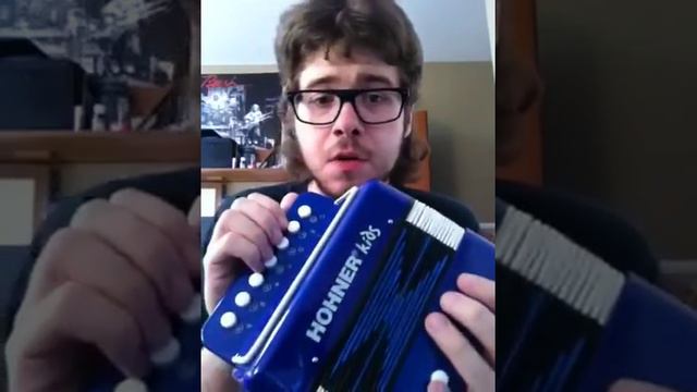 Hohner toy accordion review смотреть онлайн