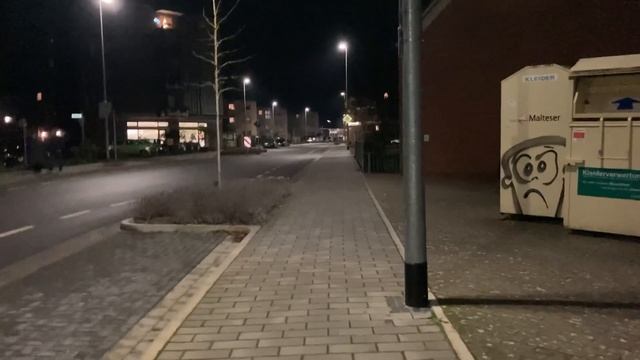 ТРОНУЛО ДО СЛЕЗ!Стих про МАТЕРИ и СЫНА.Вечерняя прогулка по маленькому городку,Чеченка рассказывает смотреть онлайн