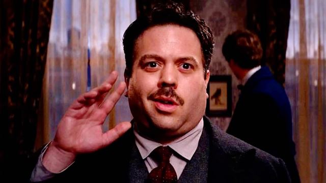 Fantastic Beasts star Dan Fogler discusses his role as Jacob Kowalski смотреть онлайн