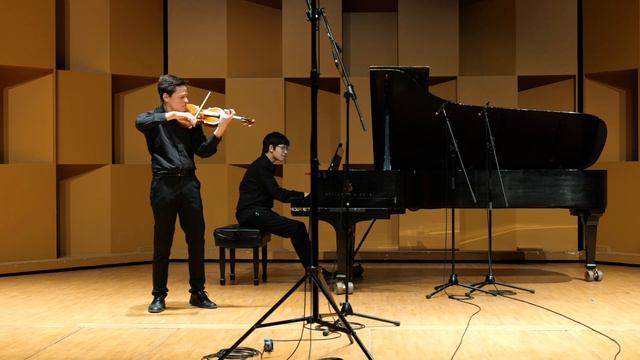 Violin Concerto in B Minor, Op. 61 (1910) by Edward Elgar (1857-1934): I. Allegro смотреть онлайн
