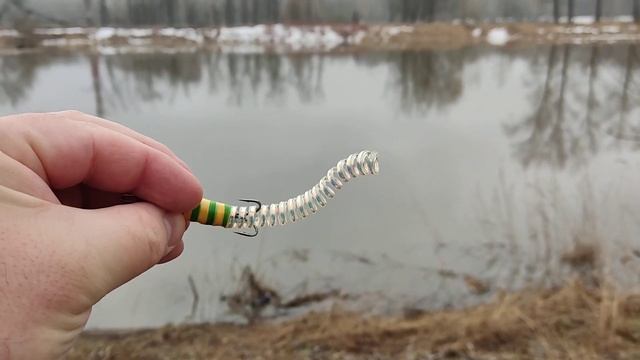 Разлив реки, джиг из женской заколки, рыбалка без продолжения! смотреть онлайн