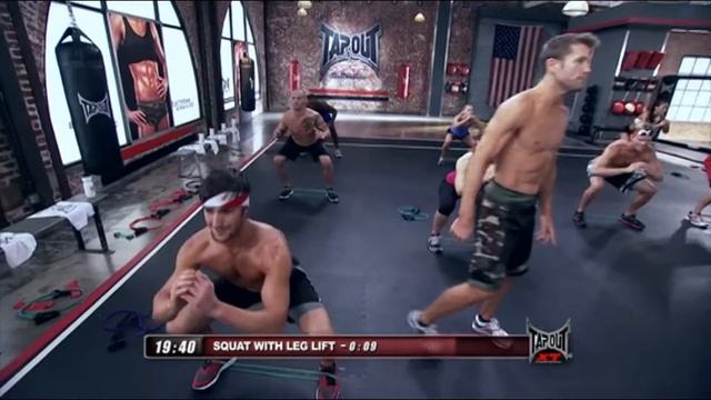 Ягодицы и Руки: 6. Боковые приседы с поднятием колена смотреть онлайн