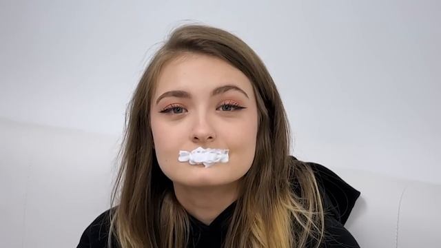УВЕЛИЧИЛА ГУБЫ из-за хейтеров смотреть онлайн