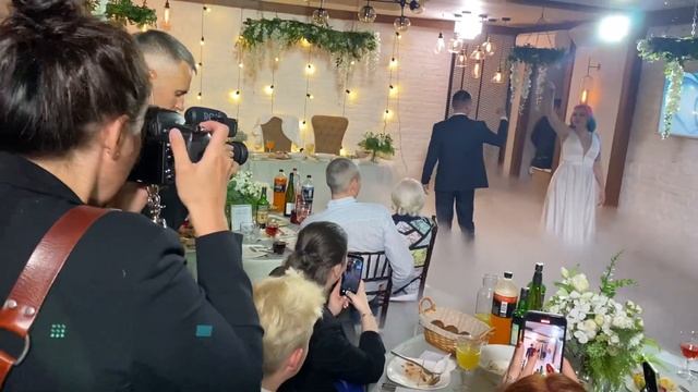 Свадебный танец Даши и Миши смотреть онлайн