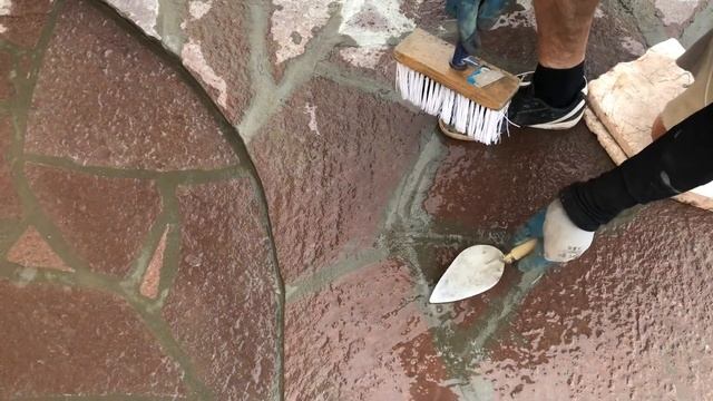 Лемезит. Нанесение и зачистка швов. Площадка из камня смотреть онлайн