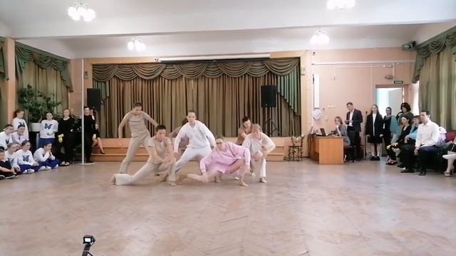 первое выступление, дебют! Джаз! Волнение зашкаливало) #танцы #джаз #дебют #отчетныйконцерт смотреть онлайн