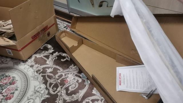 Распаковка электрогитары и бас гитары J&D с магазина Musicstore смотреть онлайн