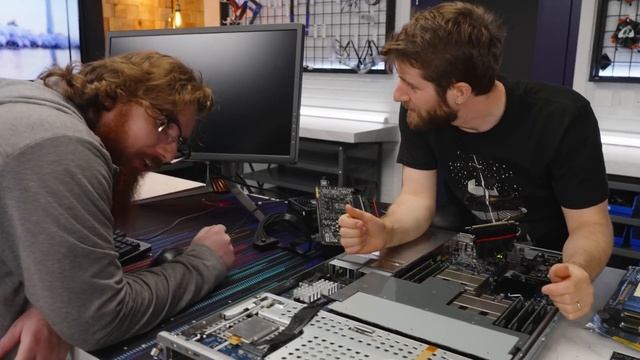 Gaming on the Apple SERVER? - XServe 3,1 смотреть онлайн