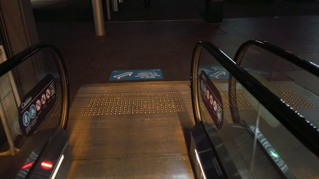 [4K] Sydney walking tour to Barangaroo from Wynyard station смотреть онлайн