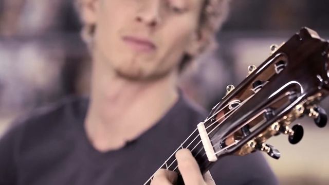Martinez MC48 classical guitar demo смотреть онлайн