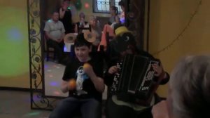 пусть бегут неуклюже, пешеходы по лужам...