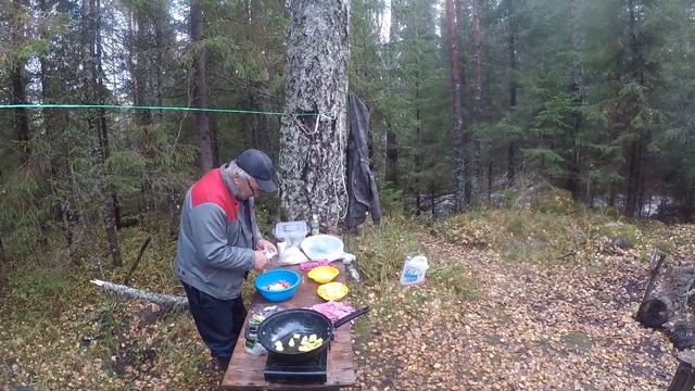Октябрь завершающая рыбалка по открытой воде в Карелии. смотреть онлайн