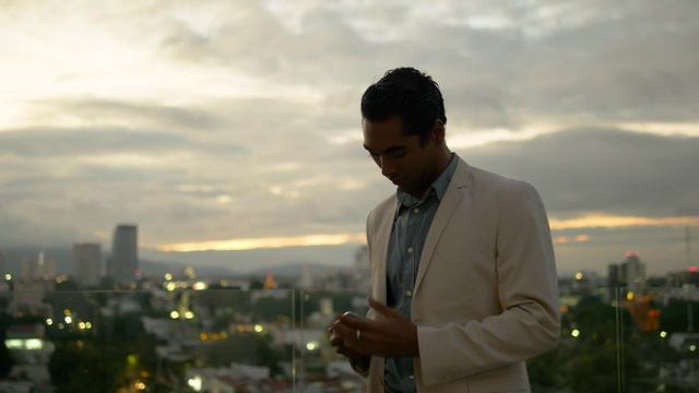 Шелестели в хруст купюры смотреть онлайн