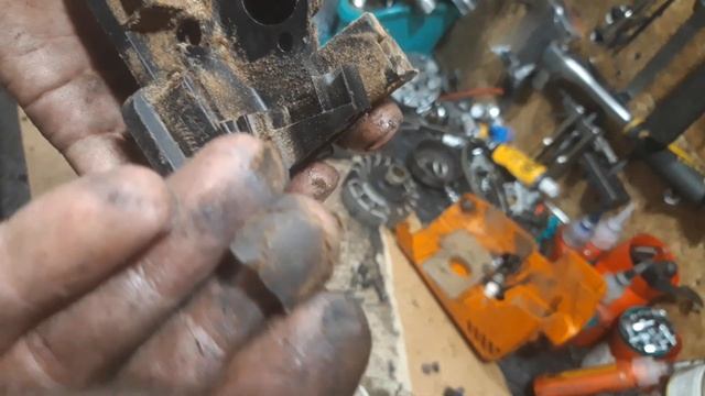 Бензопила STIHL MS 180 - воздушный фильтр и его последствия или если не следить смотреть онлайн