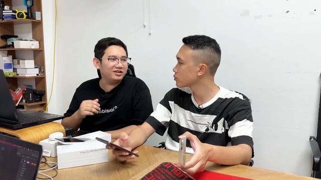 Vinh Xô | Đánh giá Galaxy A73 sau 1 năm: Không thích máy TQ, chọn con này смотреть онлайн