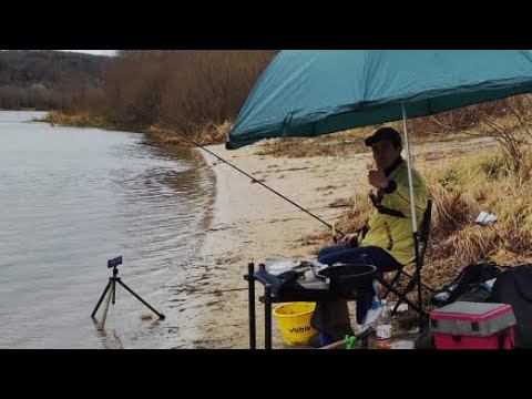 Рыбалка на ОКЕ в НОЯБРЕ/ Рыба клюёт и будет КЛЕВАТЬ /Рыбалка в Ураган смотреть онлайн