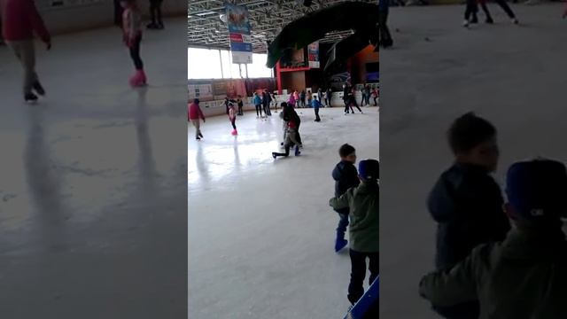 Каток Днепр 08.10.2017 смотреть онлайн