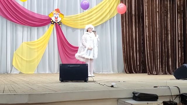 Оля Гультяева Потолок ледяной смотреть онлайн